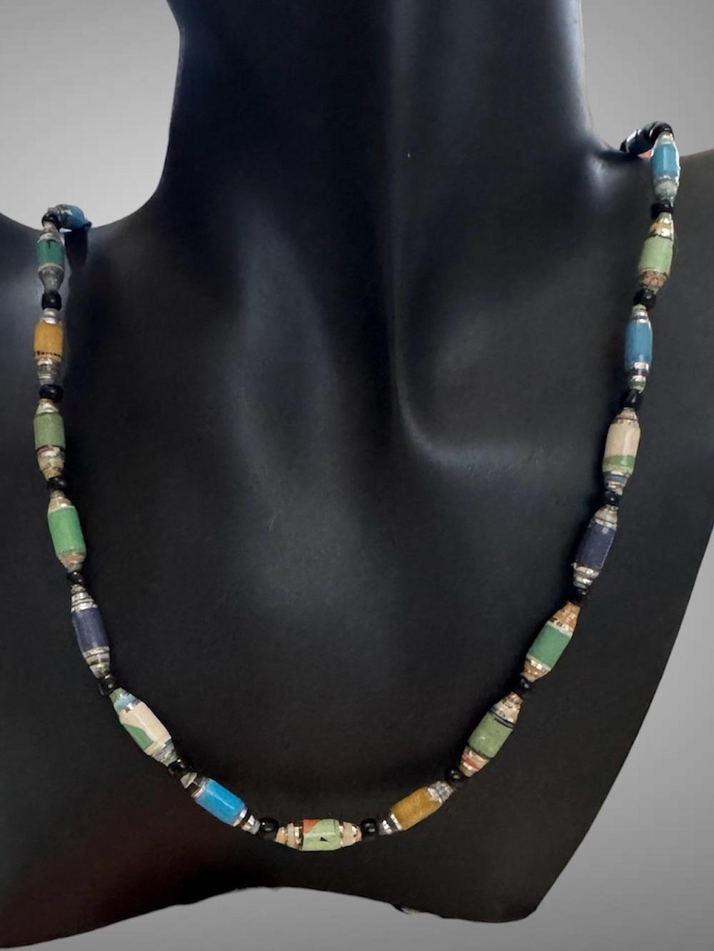 VINTAGE ROLLED PAPER BEADS NECKLACE